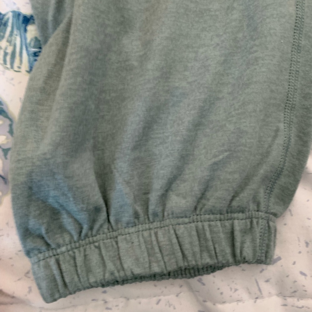 Vuori Boyfriend Sweatpants Size Small - Picture 5 of 9